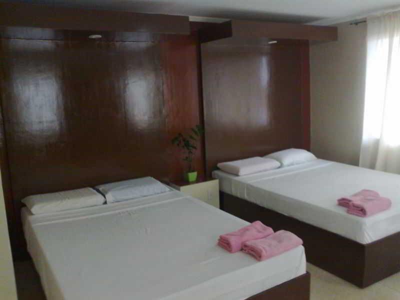 Queen\'S Beach Resort Manoc-Manoc Exterior foto