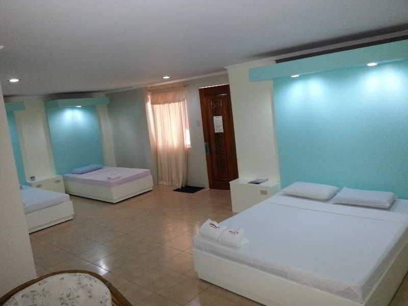 Queen\'S Beach Resort Manoc-Manoc Exterior foto